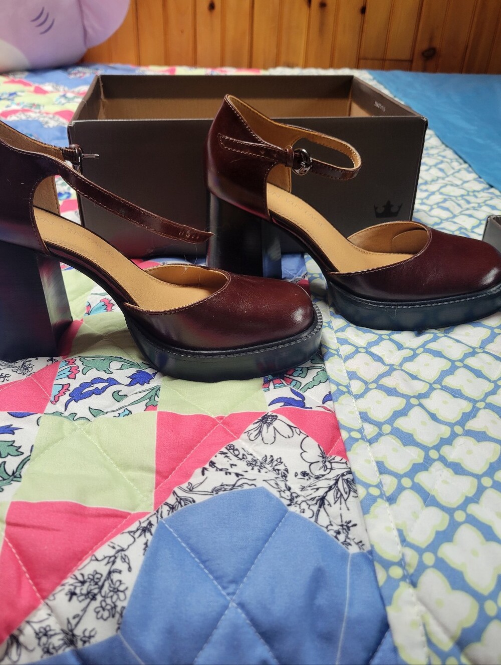 Crown Vintage Americano Crinkle Pat Cow Base Greeta Platform Pumps, Size 6